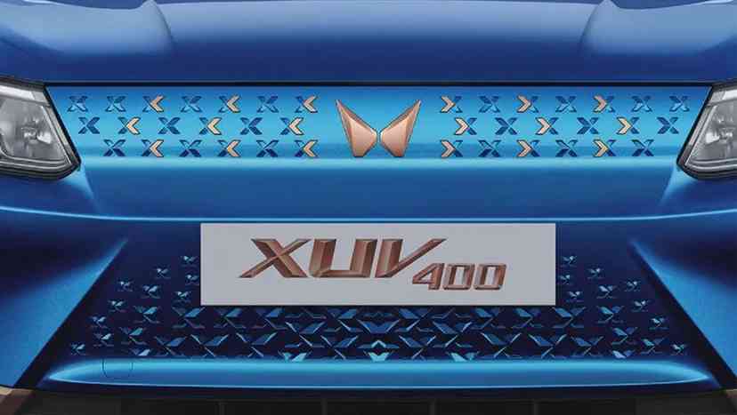 XUV400 EV image