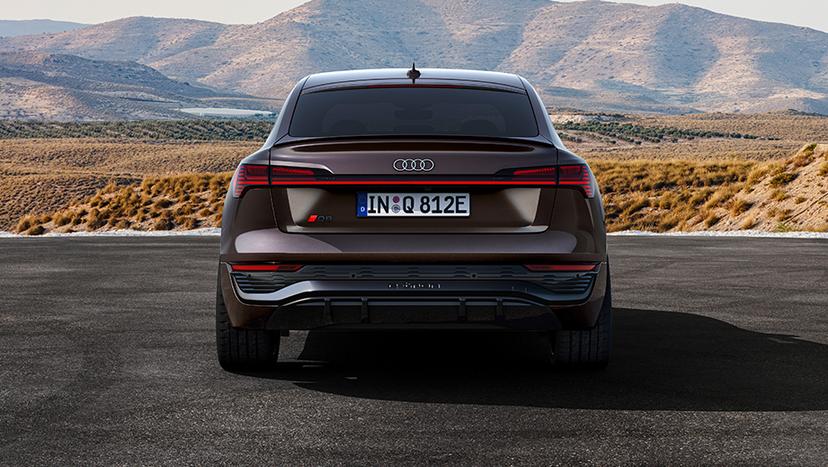 Q8 Sportback e-tron Exterior Image