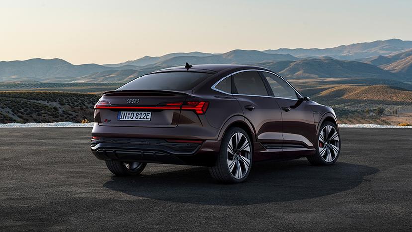 Q8 Sportback e-tron Exterior Image