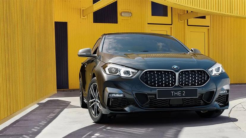 2 Series Exterior Image