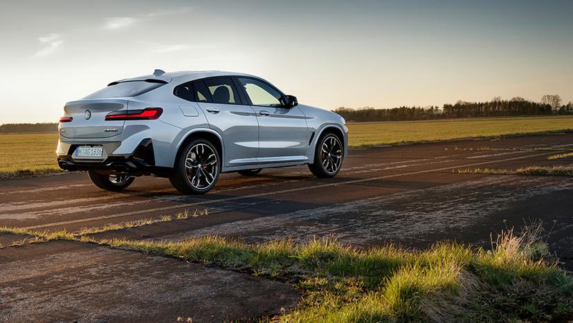 BMW x4 Exterior Image