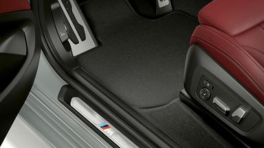 BMW x4Interior image