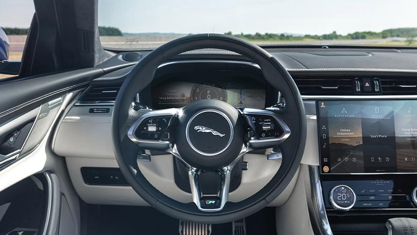 Jaguar XF Interior Image