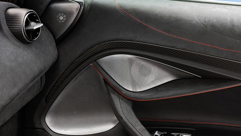 Mclaren 750s Interior Image