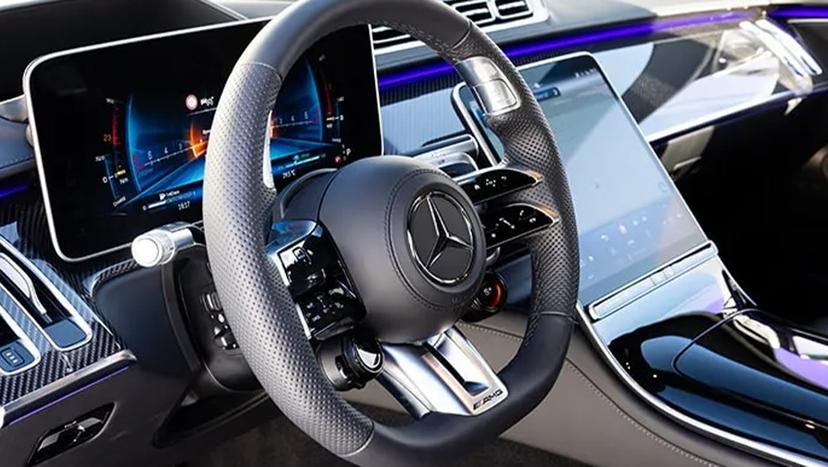 Mercedes-Benz AMG S 63 Interior Image