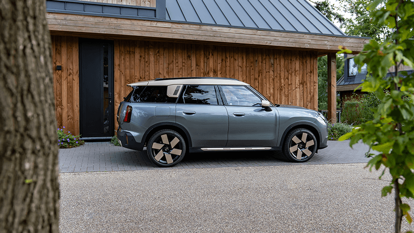 Cooper Countryman EV Exterior Image