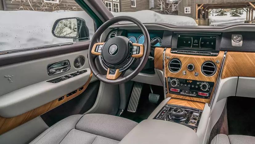 Rolls-Royce Cullinan Interior Image