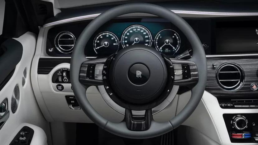 Rolls-Royce Ghost Interior Image