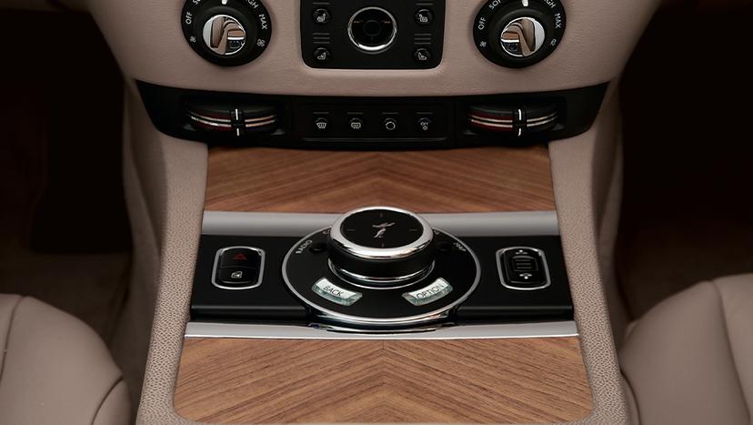 Rolls-Royce Wraith Interior Image