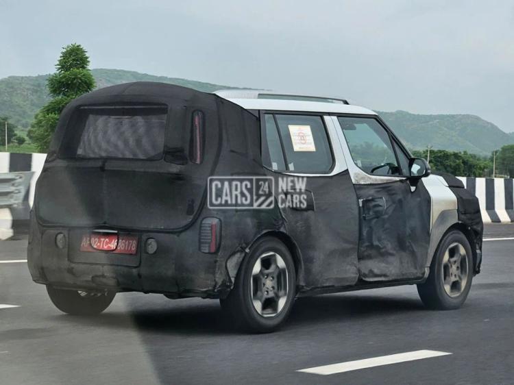 kia clavis suv spied cars24