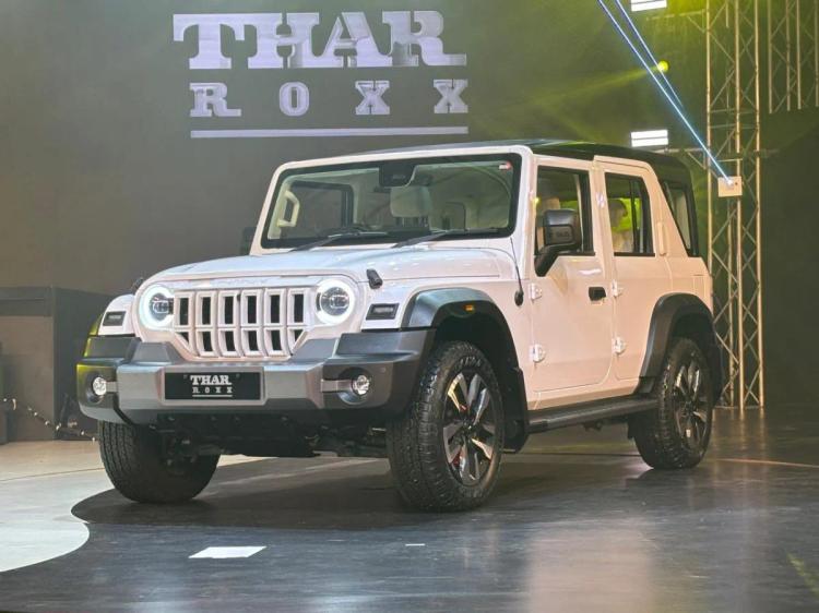 mahindra thar roxx launch