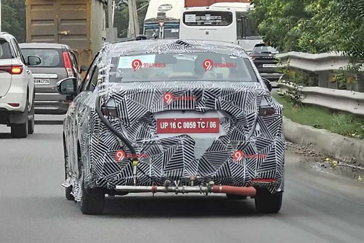 Honda Amaze spied