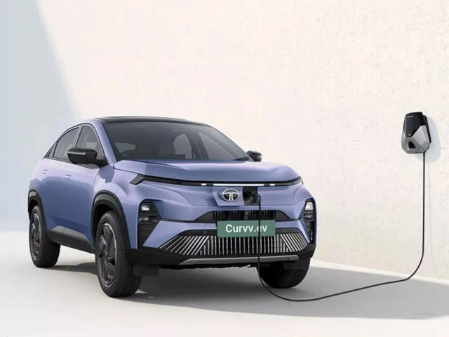 tata curvv ev charging range